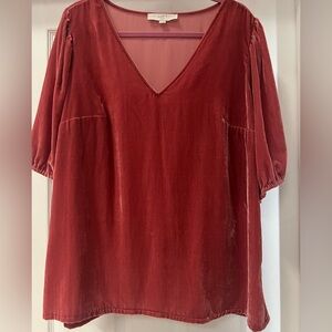 LOFT Women's Plus 14 V-Neck Top